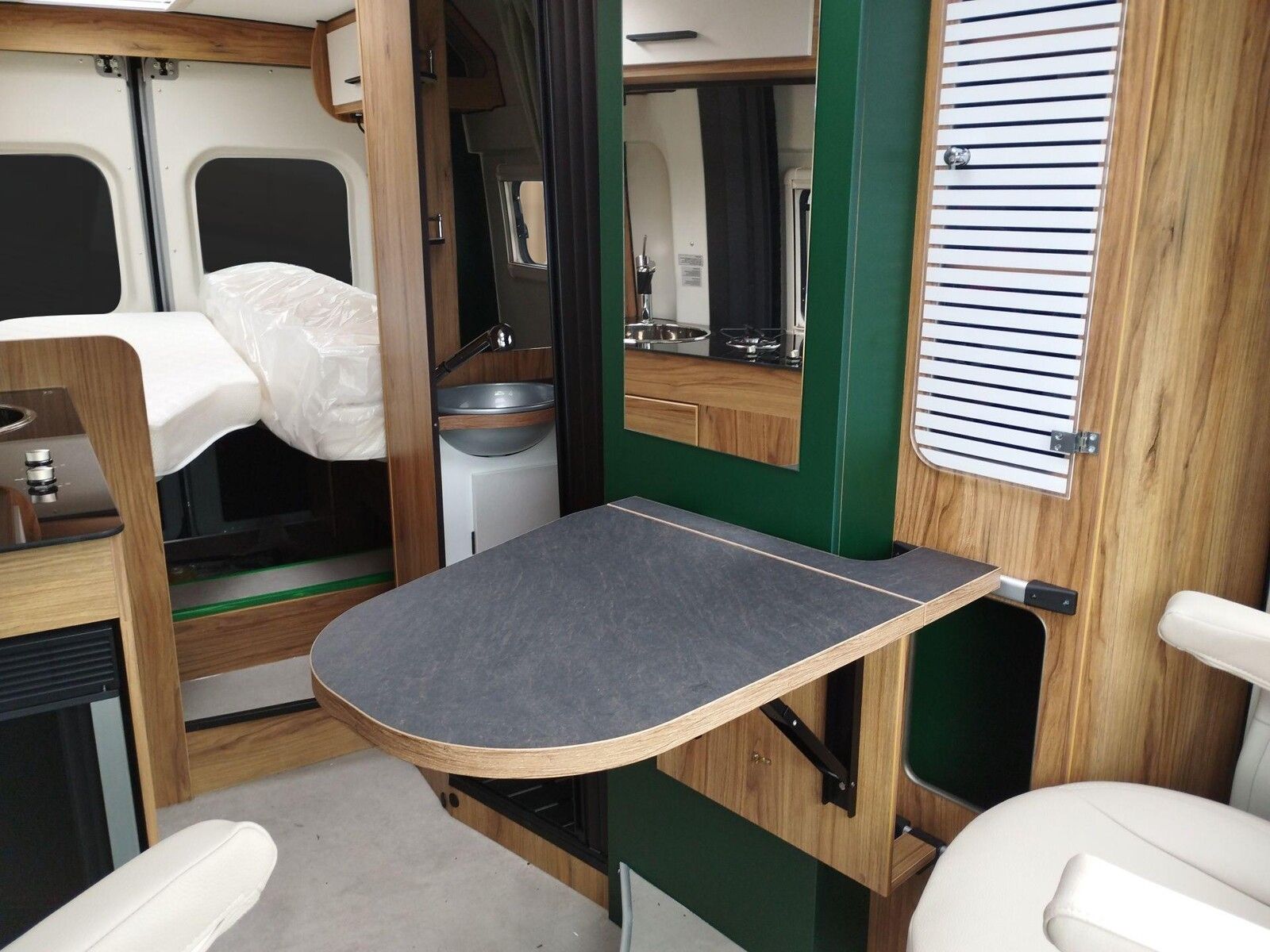 Fahrzeugabbildung Karmann Dexter DE 600 Concept Paket