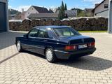Mercedes-Benz 190 2.6 ClassicData 2+ - Mercedes-Benz 190 mit Benzin-Antrieb: Limousine, 2.6