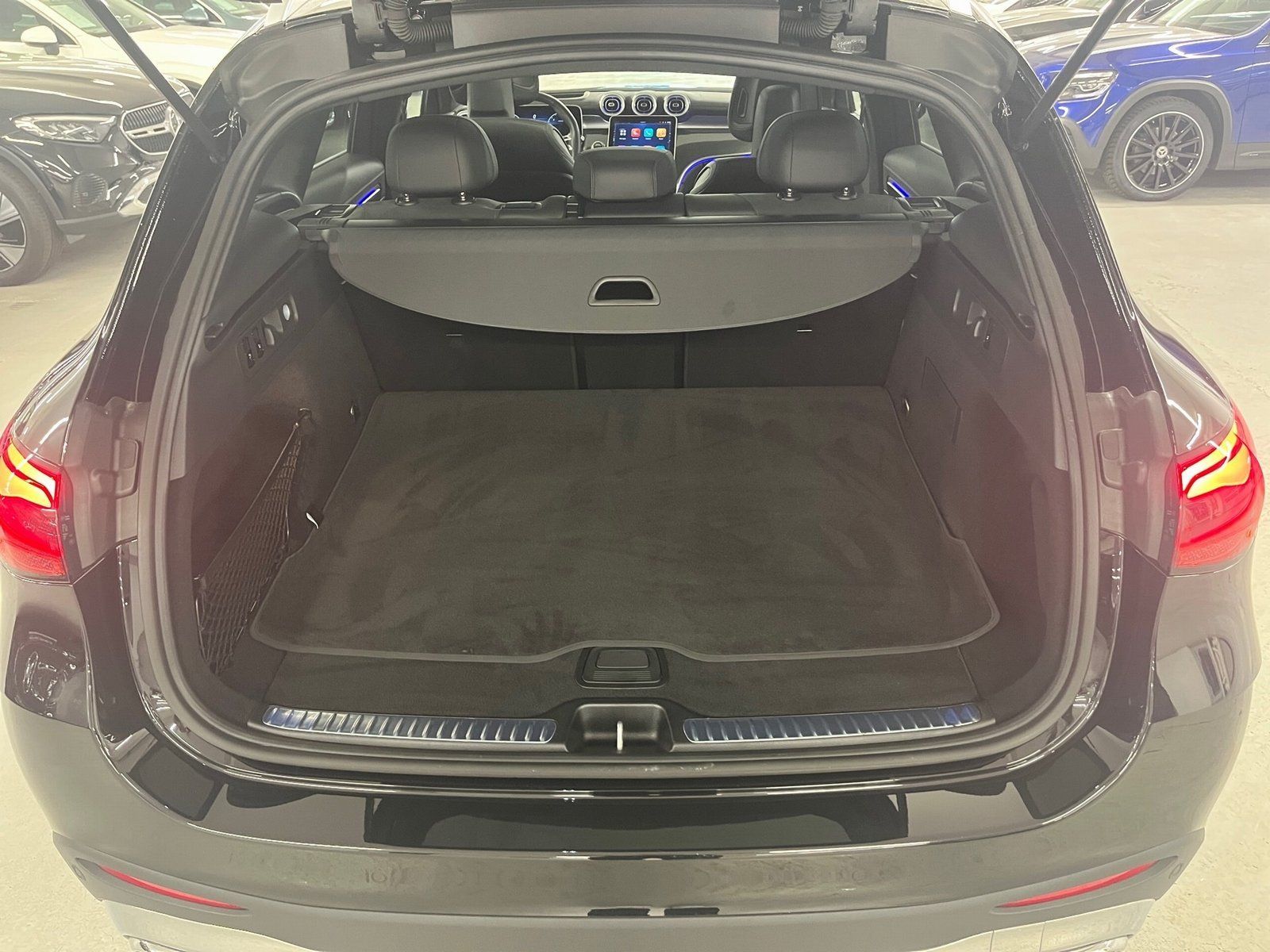 Fahrzeugabbildung Mercedes-Benz GLC 300 d 4M AMG Plus*Airmatic*Pano*HUD*Distro*