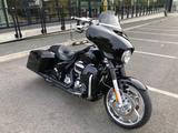 Harley-Davidson FLHXSE CVO - HARLEY-DAVIDSON CVO