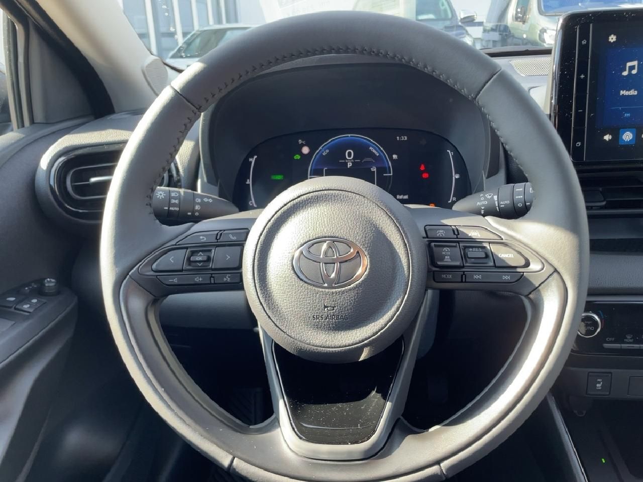Fahrzeugabbildung Toyota Yaris Hyb. Teamplayer +Safety-Pak. +Comfort-Pak.