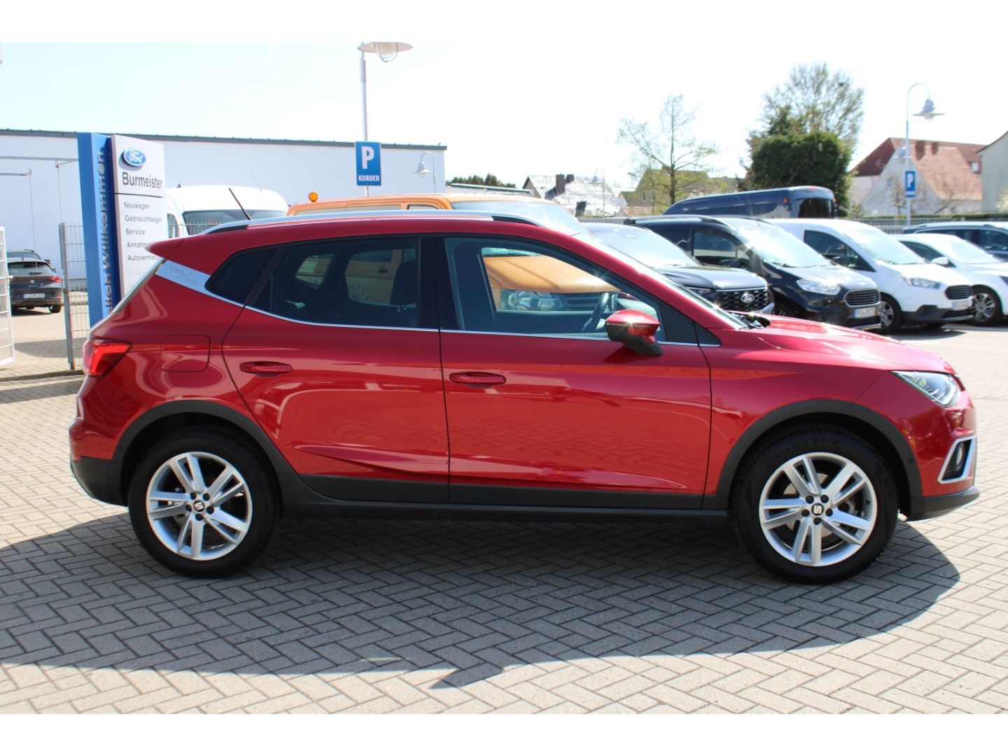 Fahrzeugabbildung SEAT Arona 1.0 TSI FR LED Navi TWA PDC DAB SHZ Tempom