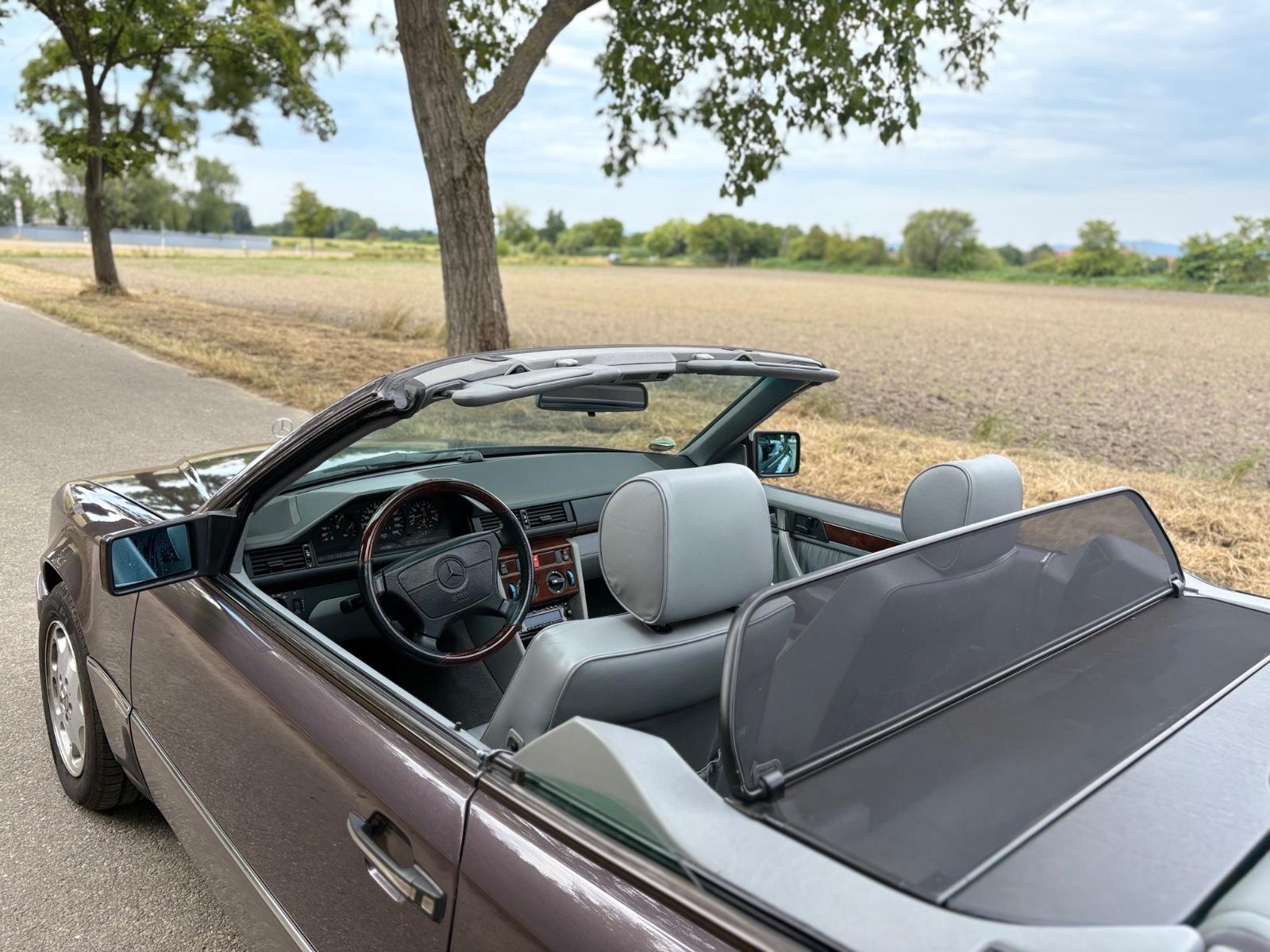 Mercedes-Benz Liebhaberfahrzeug Mercedes Benz E 220 Cabriolet