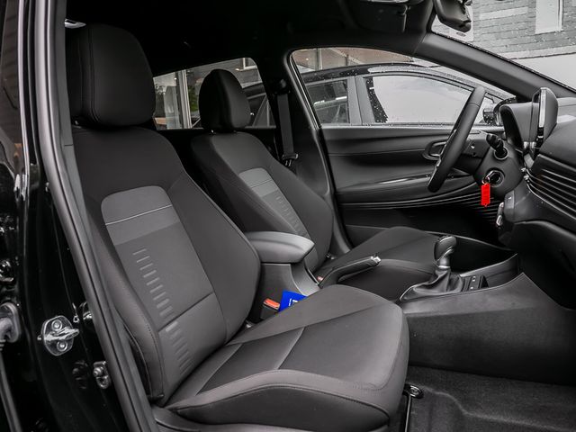 Hyundai Bayon 1.0 Blackline 2WD Fernlicht-Assistent Navi