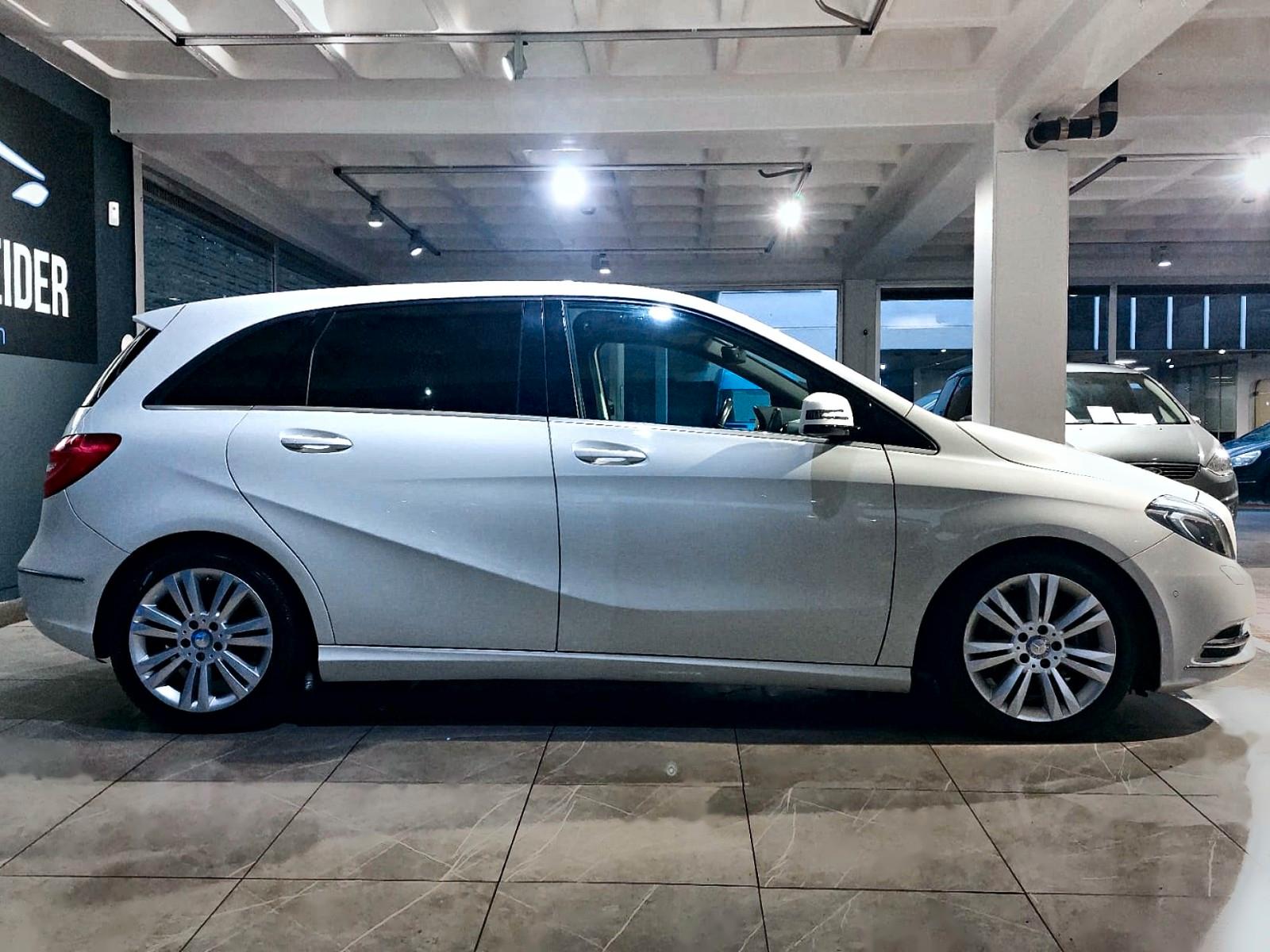 Mercedes-Benz B 200 *Erst 86tkm*Automatik*Navi*PDC*AHK 1,4t*