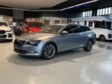 Skoda Superb Combi 2.0TDI 4x4 DSG L&K Standh+AHK+Leder - Skoda Superb mit Diesel-Antrieb: Allradantrieb