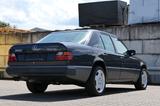 Mercedes-Benz 300 E 4matic Leder beige-Klimaanlage - Mercedes-Benz 300: 300e 4matic