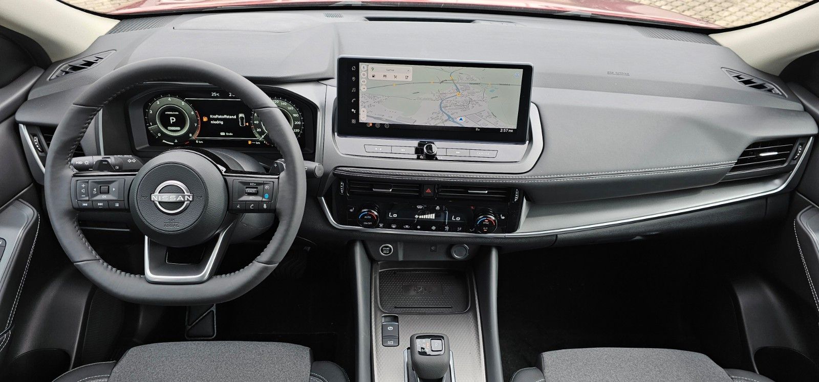 Fahrzeugabbildung Nissan Qashqai 1.3 DIG-T MHEV Xtronic N-Connecta MY2024