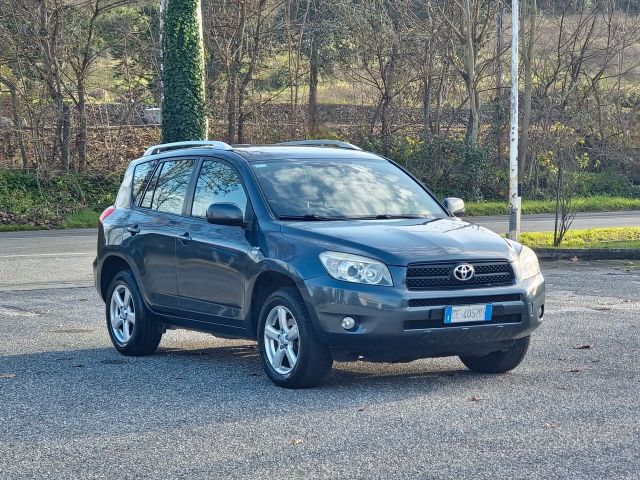 Toyota RAV 4 RAV4 2.2 D-4D 136 CV 4X4 Luxury 200