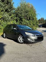 Opel Astra Sport Tourer Allwetter Reifen - Opel Astra: Reifen