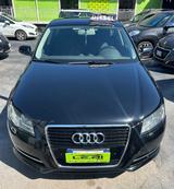 Audi A3 sportbak 1.6 90 CV 10/2013 - Audi A3 mit Diesel-Antrieb: Kombi, 1.6