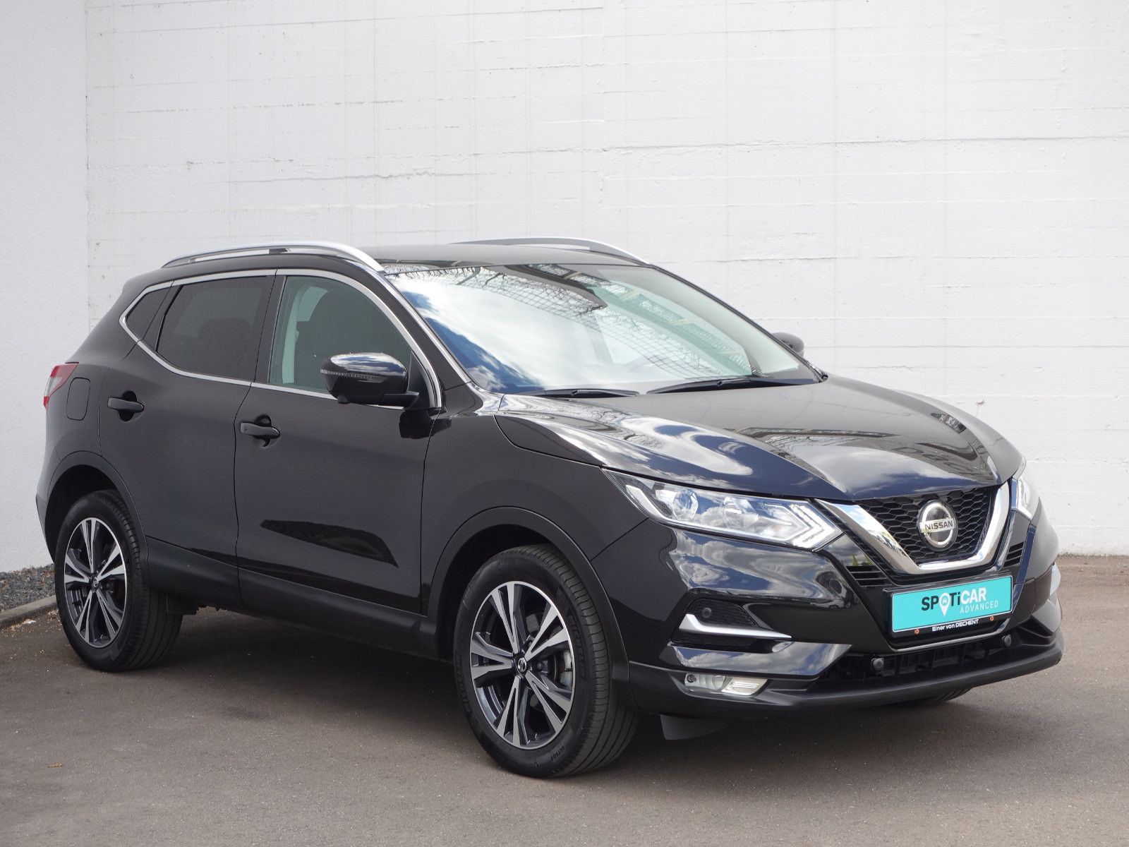 Fahrzeugabbildung Nissan Qashqai 1.3 DIG-T Zama  Automatik SHZ,Pano,Navi