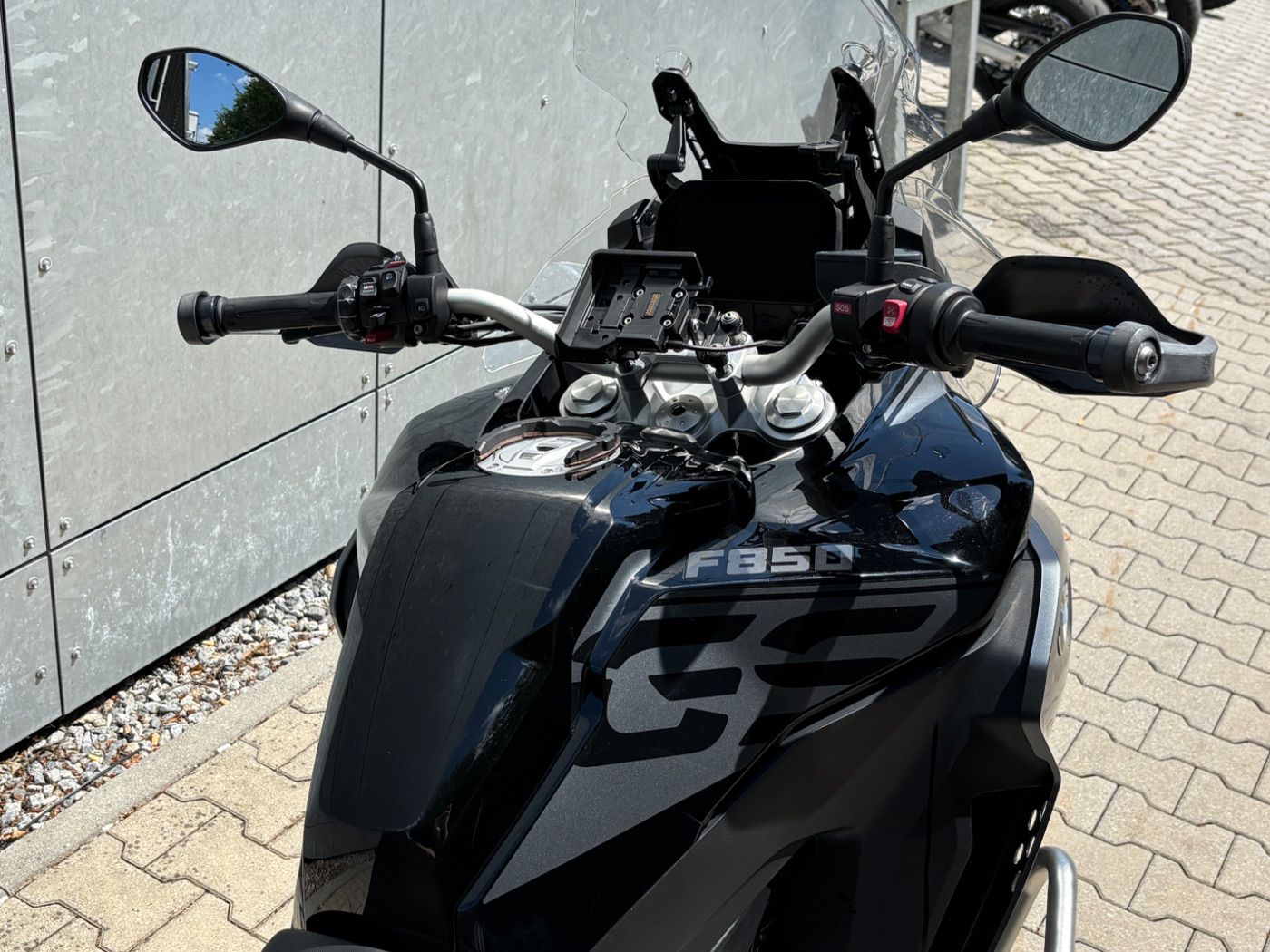 Fahrzeugabbildung BMW F 850 GS Adventure Triple Black Tieferlegung