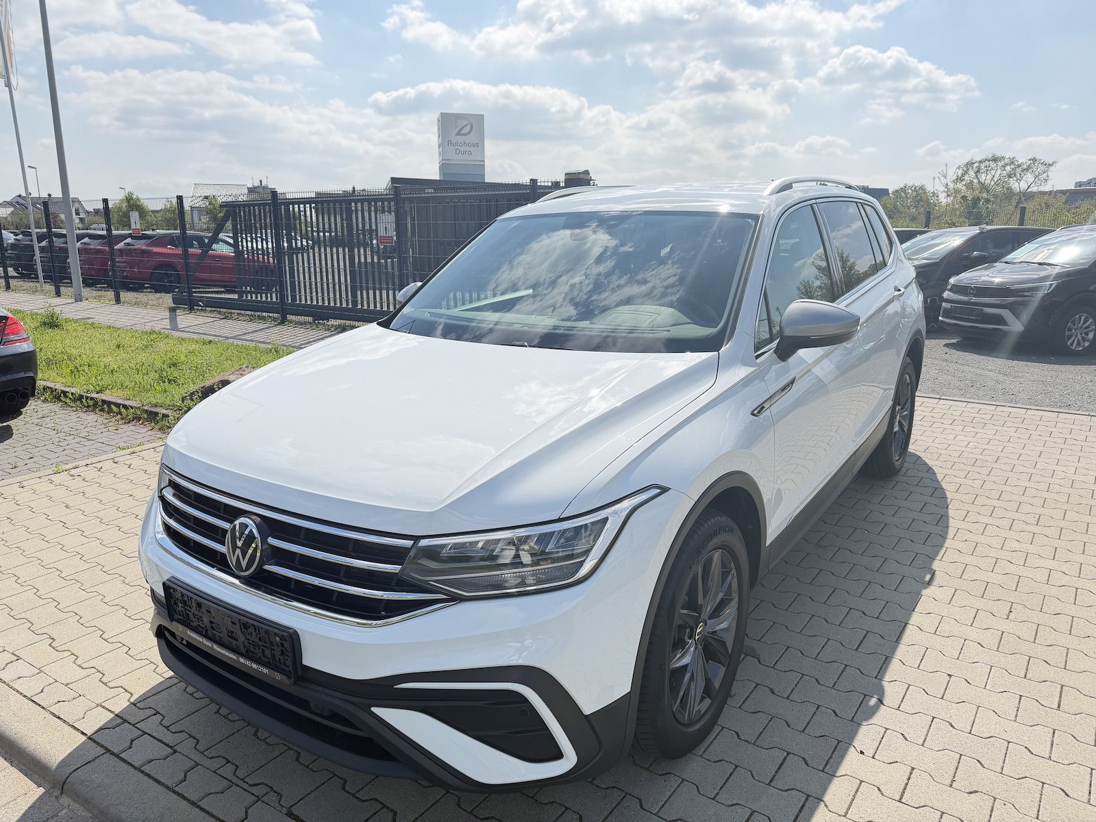 Volkswagen Tiguan Allspace 2.0 TDI Life 4Motion Navi+Ahk foto 2