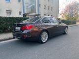 BMW330d  Xdreive 3LMotor - BMW 330 aus 2013 mit Diesel-Antrieb: Limousine