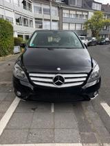 Mercedes-Benz B 180 - Sehr gut erhalten