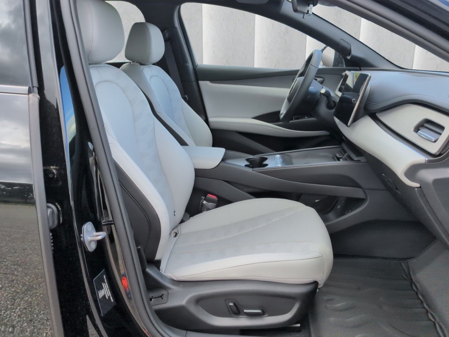 BYD SEAL 6