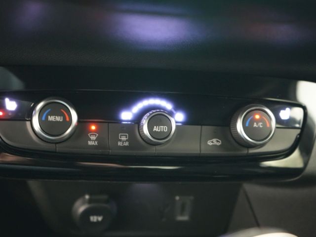 Corsa F FACELIFT GS+MATRIXLICHT+NAVI+RÜCKFAHRKAM