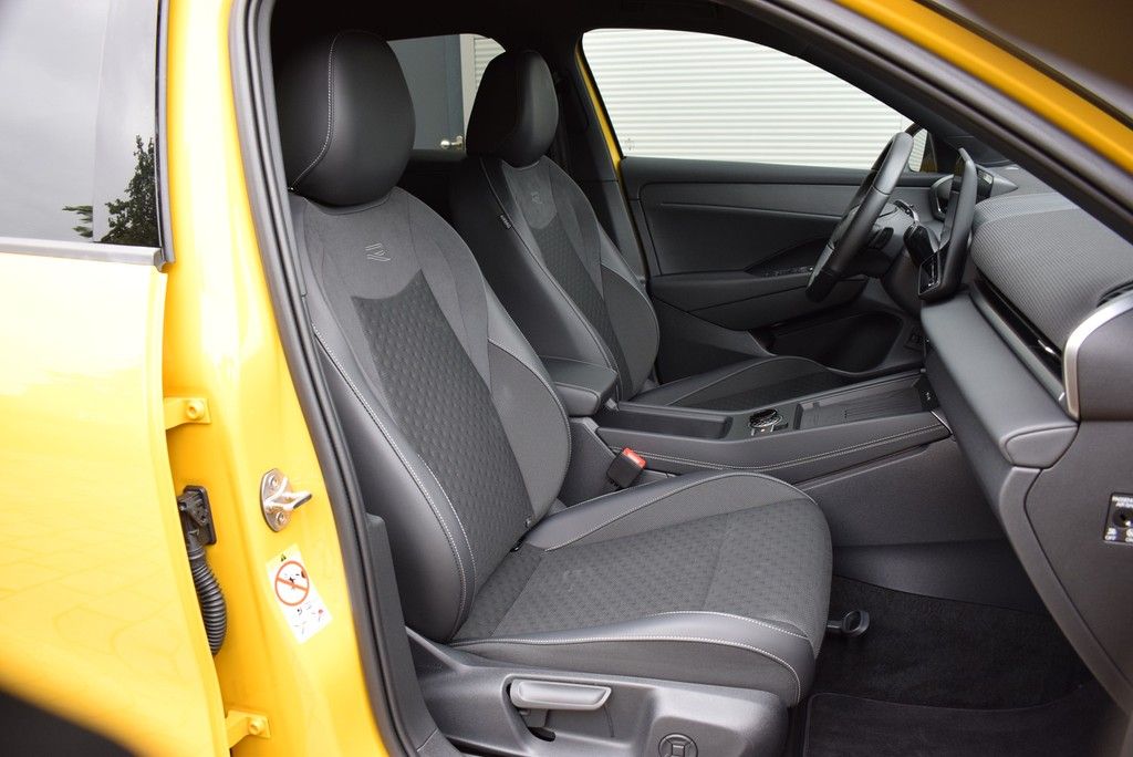 Volkswagen T-Roc 1.5 eTSI DSG R-Line Matrix HuD 360 Navi foto 5