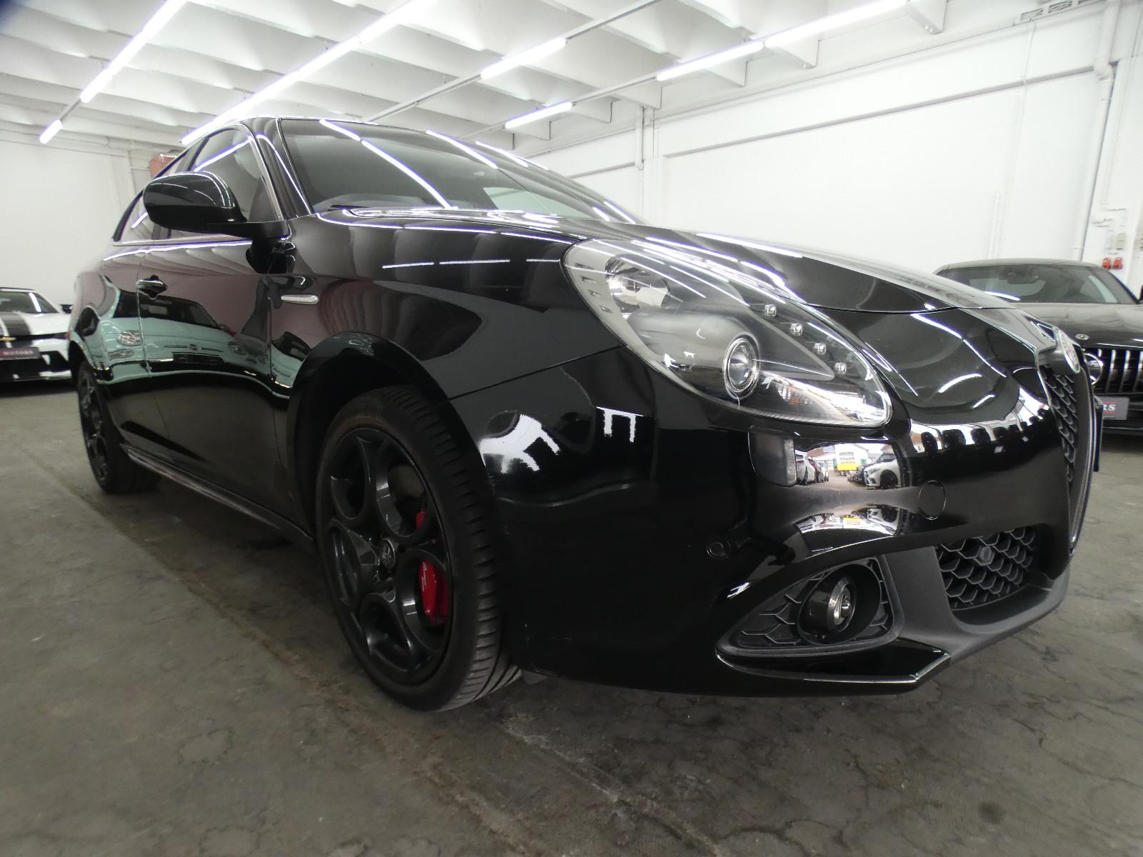 Alfa Romeo Giulietta SUPER*PDC*NAVI*UConnect*BI-XENON*LEDER