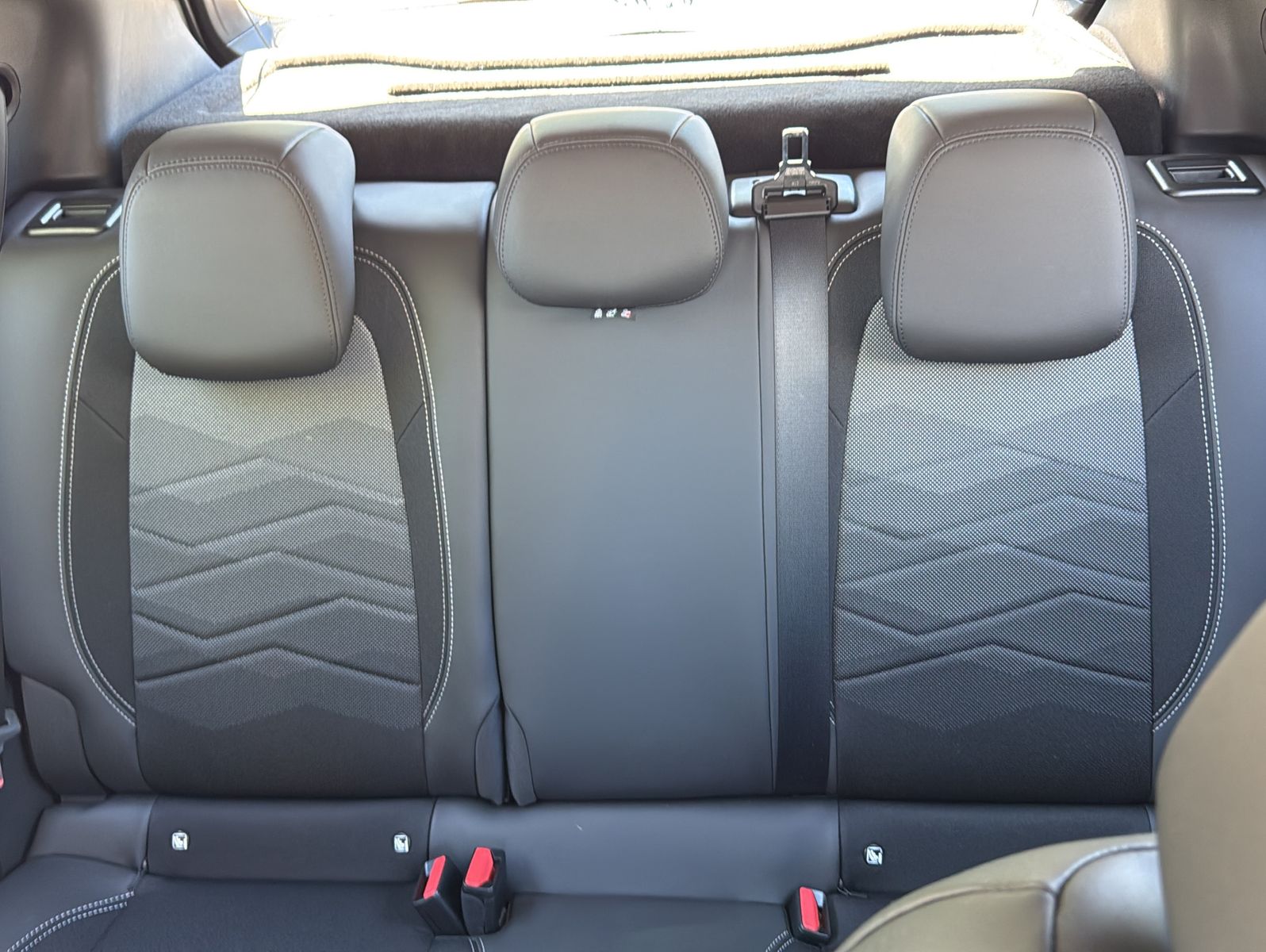 Fahrzeugabbildung Jeep Avenger Altitude Electric Automatik