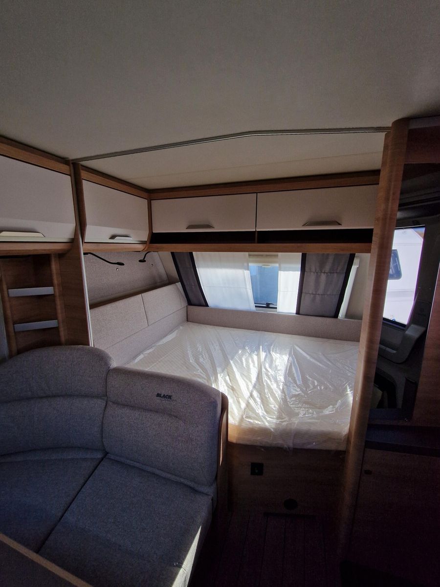 Fahrzeugabbildung Knaus Südwind 580  QS Black Selection