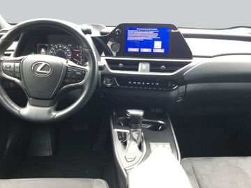 Lexus UX - 10