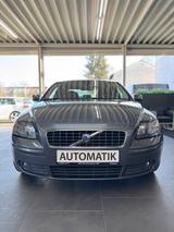 Volvo S40 Lim. 2.4 Momentum *Klima*Shzg.*AHK*PDC`s* - Volvo S40 Benziner Gebrauchtwagen