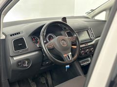 VW Sharan Life BMT/ 4x4 / 2.HD / 7-SITZE / AHK VW Sharan Life BMT/ 4x4 / 2.HD / 7-SITZE / AHK