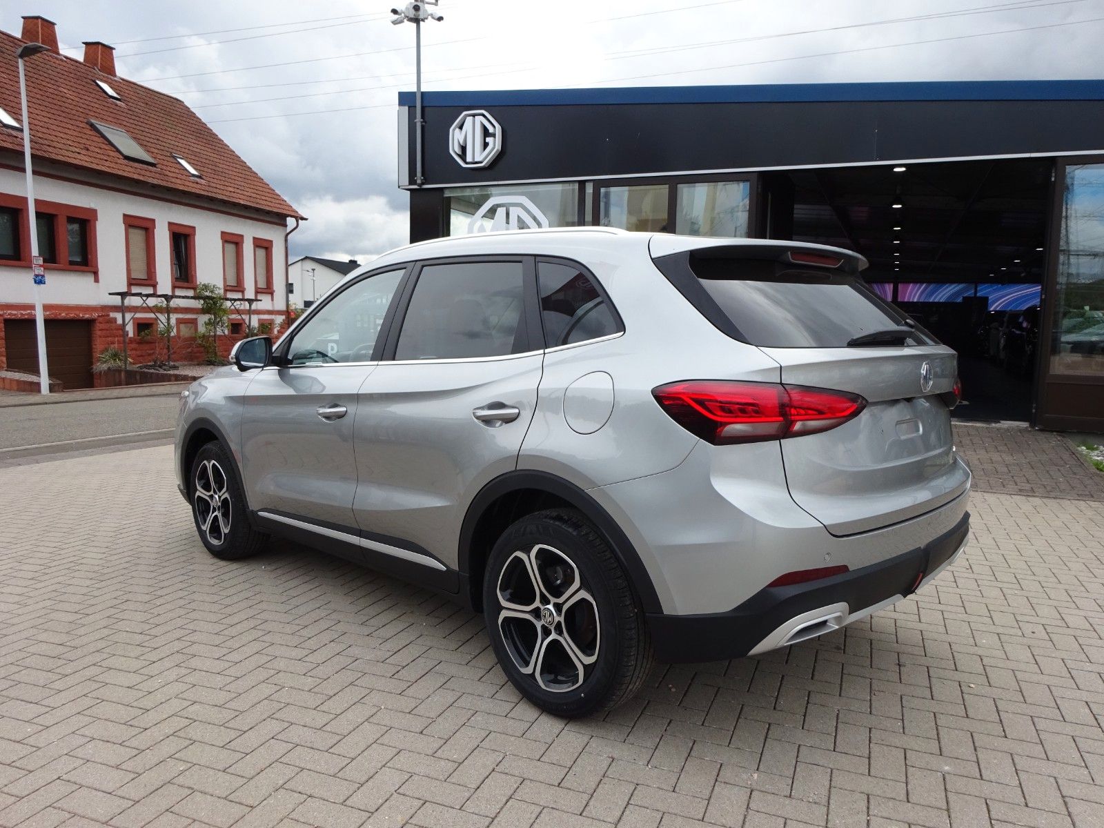 MG ZS