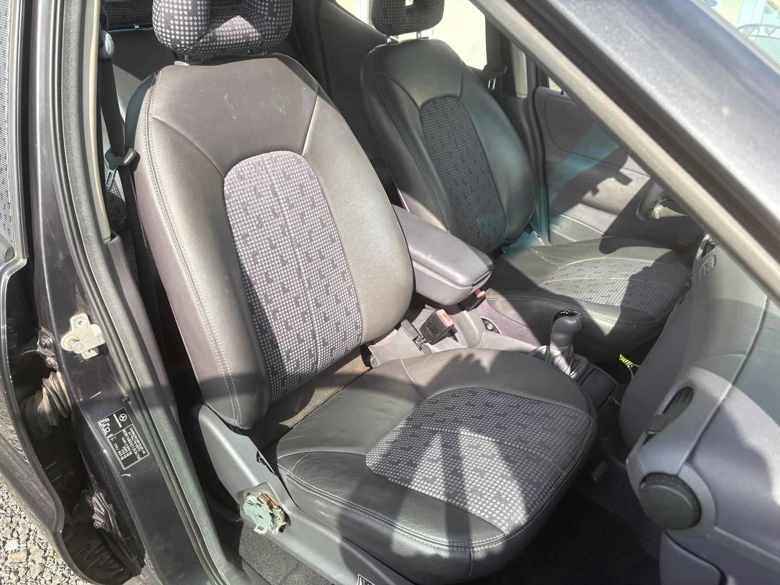 Mercedes-Benz A 190 AVANTGARDE Panorama Klima TÜV 09/2028 LMR