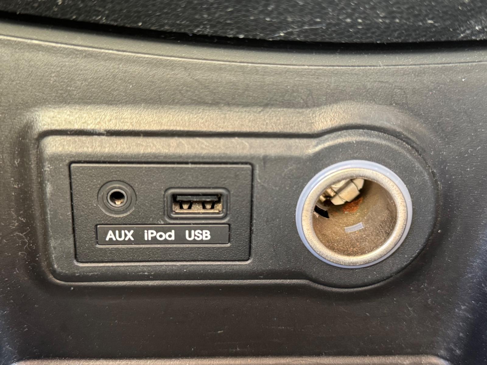 Hyundai ix20 2011 — photo 24