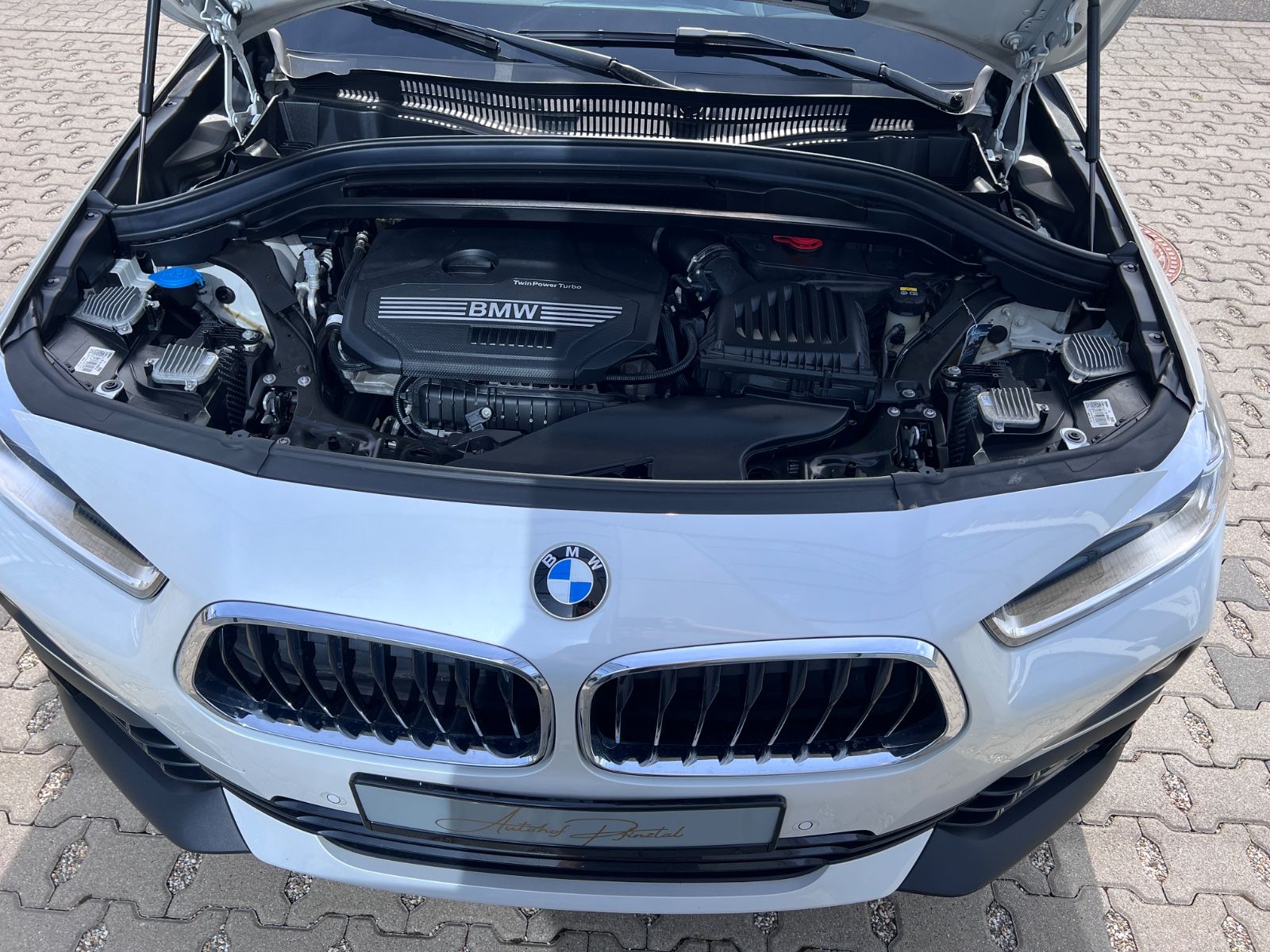 BMW X2 sDrive LED PDC HED-UP foto 11