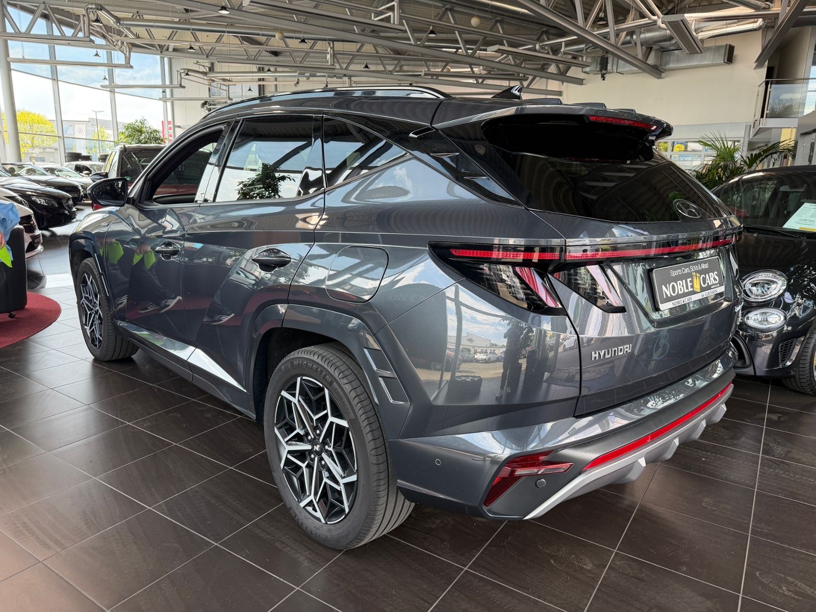 Fahrzeugabbildung Hyundai TUCSON N Line Hybrid HEV 4WD PANO 360° LED 19"
