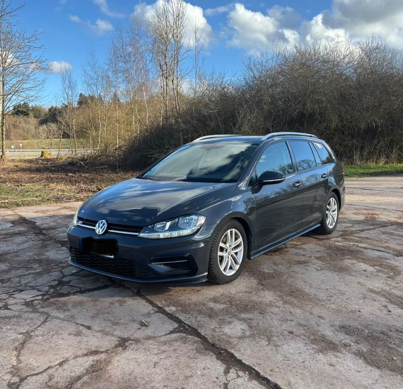Image of Volkswagen Golf