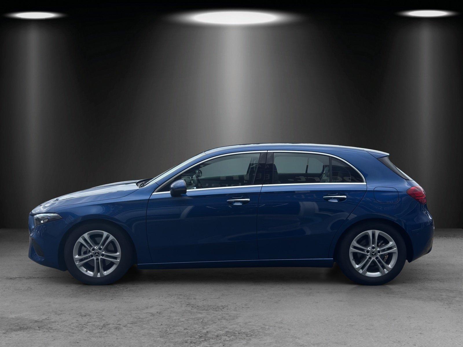 Mercedes-Benz A 180d Progressive Advanced+ DISTRO MLED AHK DWA