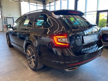 Skoda Octavia Combi RS 4x4 *PANO*NAVI*STANDHEIZUNG*AHK