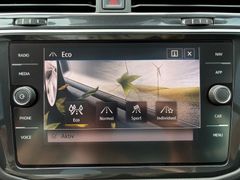 Fahrzeugabbildung Volkswagen Tiguan Highline 2.0 TDI 4MOTION PANO*360°*NAVI!!