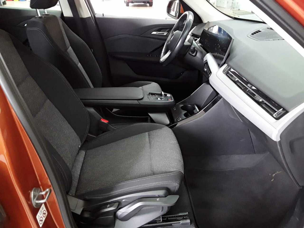 BMW X1 sDrive18d Aut. Navi Pano SHZ foto 10