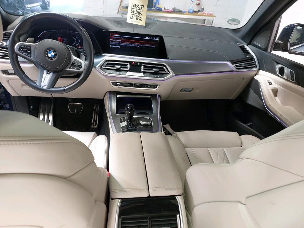 Fahrzeugabbildung BMW X5 xDrive 40d M-Sportpaket/INNO/SKY-LOUNGE/360°K
