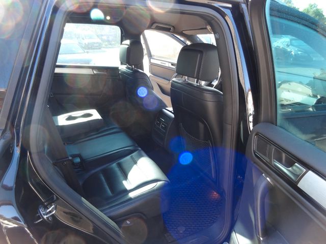 Fahrzeugabbildung Volkswagen Touareg V6 TDI/Xenon/Leder/Kam/Luft/2.Hd/AHK/Nav