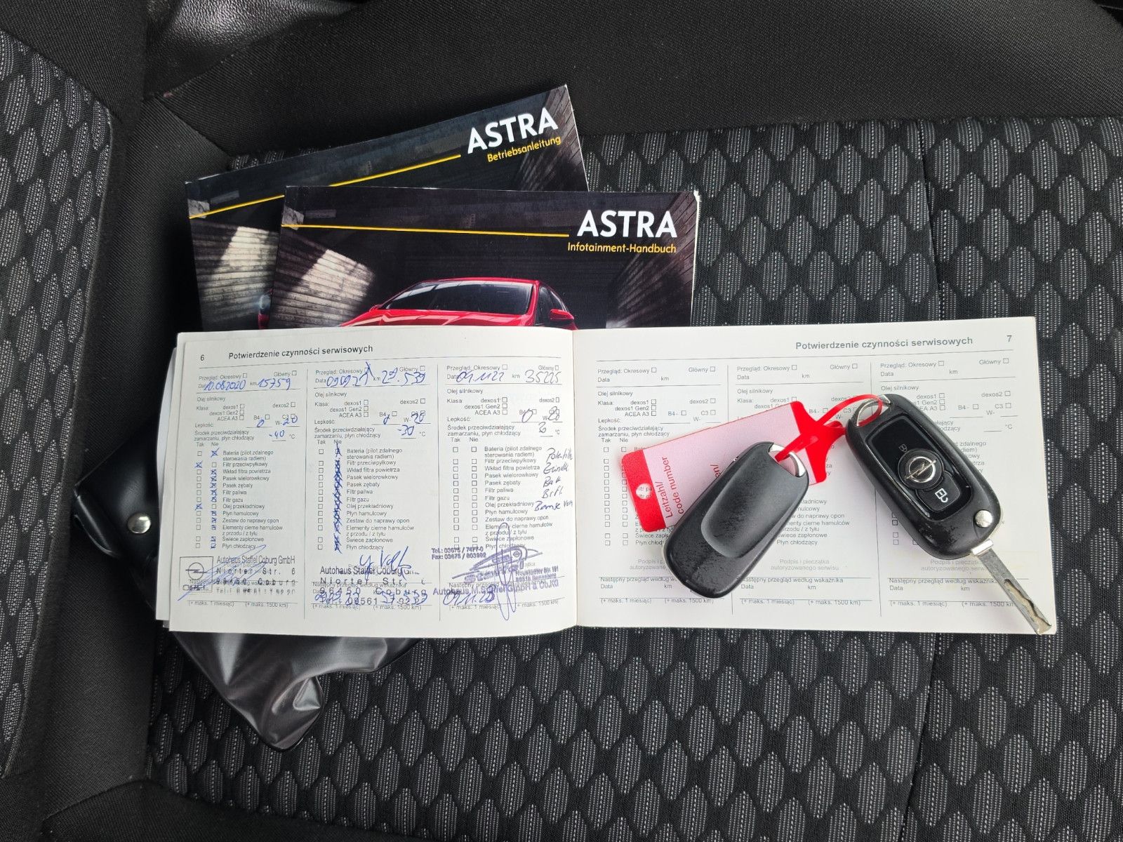 Fahrzeugabbildung Opel Astra K Sports Tourer Edition*NAVI*TEMPOMAT*PDC