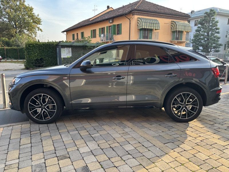 Audi Q5 Sportback 40 2.0 tdi mhev 12V Identity B imagem 3