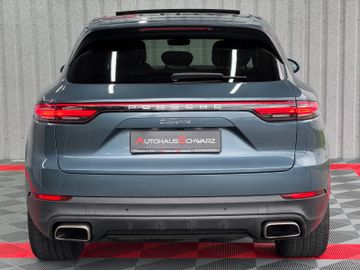 Porsche Cayenne - 6