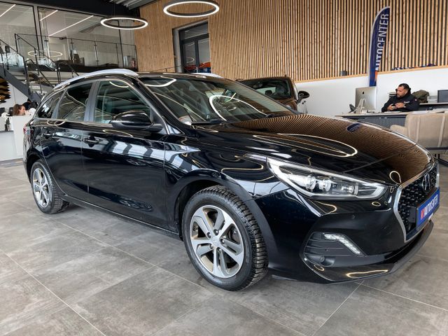 Hyundai i30 cw Premium *ACC*KAMERA*NAVI*SHZ*TEM*TOUCH*
