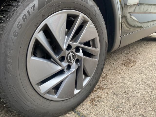 Fahrzeugabbildung Nissan Qashqai 1.3 Acenta Xtronic Connect*Winterpaket