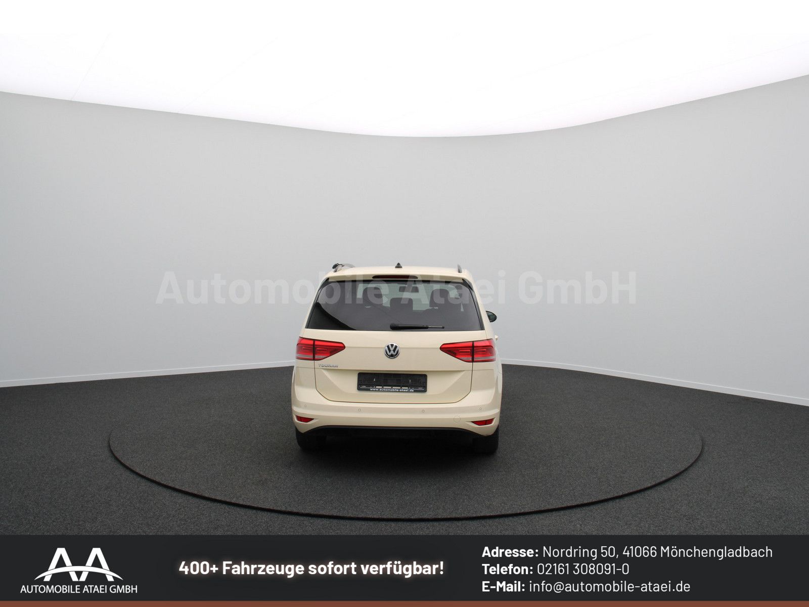 Fahrzeugabbildung Volkswagen Touran DSG *Taxi* 7-SITZE+NAVI+LEDER 8658