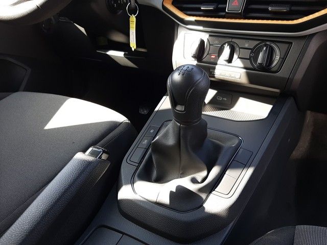 Fahrzeugabbildung Seat Ibiza Hola 1.0MPI LED MFL PDC Klima DAB+ 0,99%