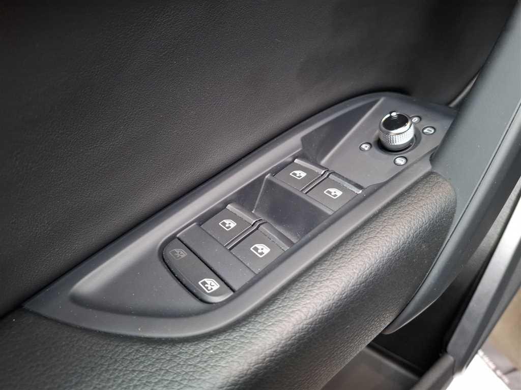 Audi Q5 S line 40 2.0 TDI quattro S-tronic, миниатюра 15