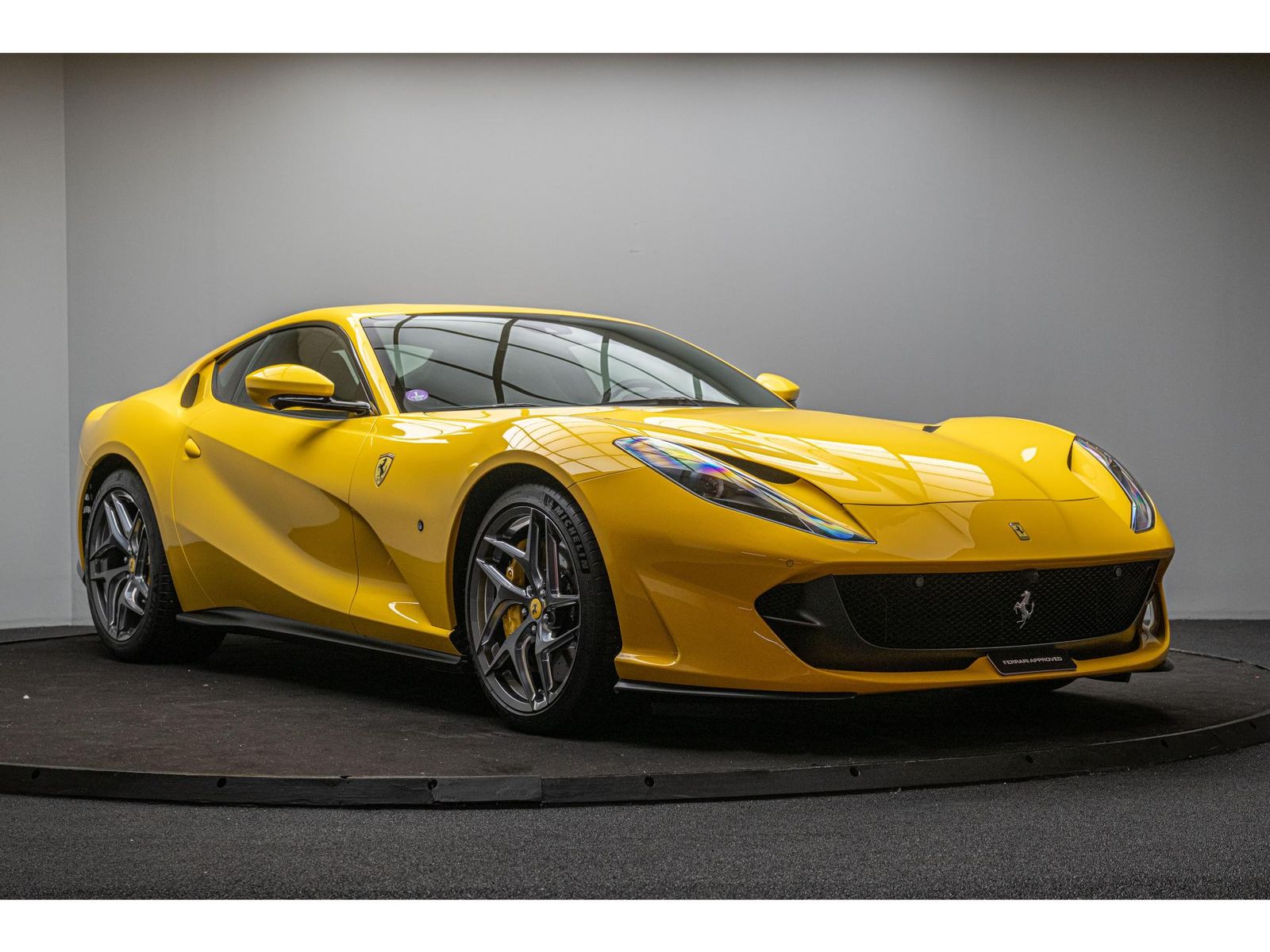 Ferrari 812 superfast 6.5 V12 800 imagem 3